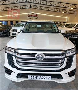 تۆیۆتا لاند کروزەر